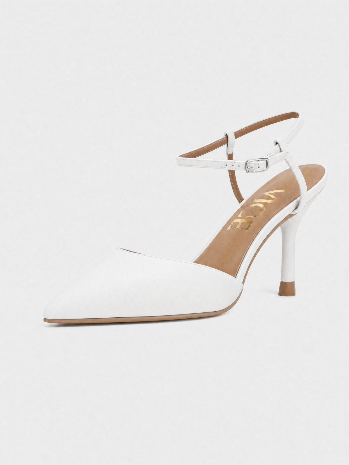 ESSENTIAL IN WHITE